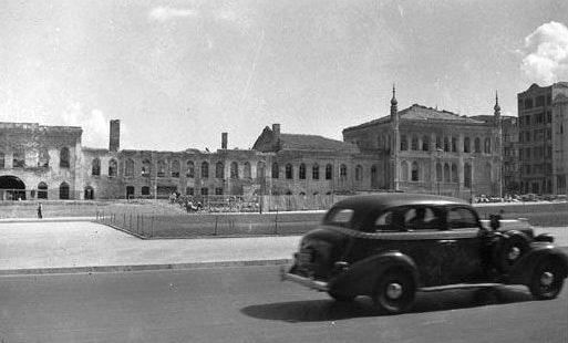 <p>Taksim (1930'lu yıllar)</p>
