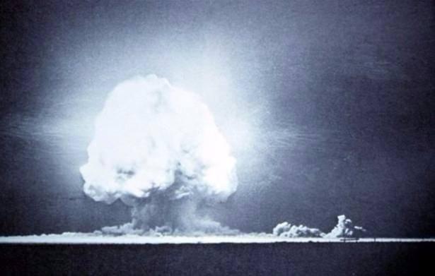 <p>ABD'nin ilk nükleer denemesi 1945 yılında "Trinity" kod adlı nükleer bomba </p>

