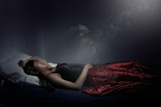 <div>* Nabız düzensizdir; yavaştır ya da hızlıdır</div>

<div> </div>

<div>* Terlemede artış görülür</div>
