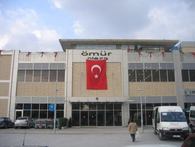 <p>Ömür Plaza AVM - Bahçelievler</p>