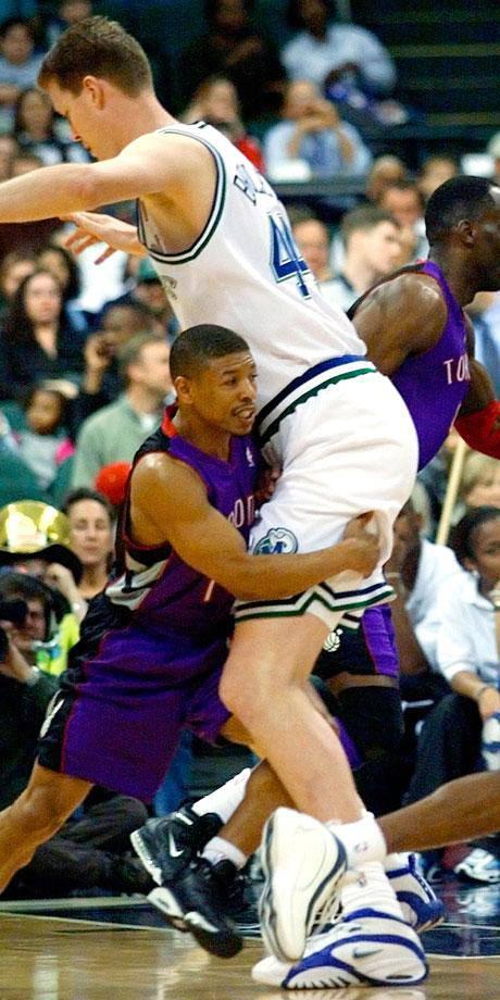 <p>Bu galeride, NBA'in en uzun ve en kısa basketbolcularını yanyana görebileceksiniz... Şaşırtıcı kareler sizi bekliyor... <br />
</p>
