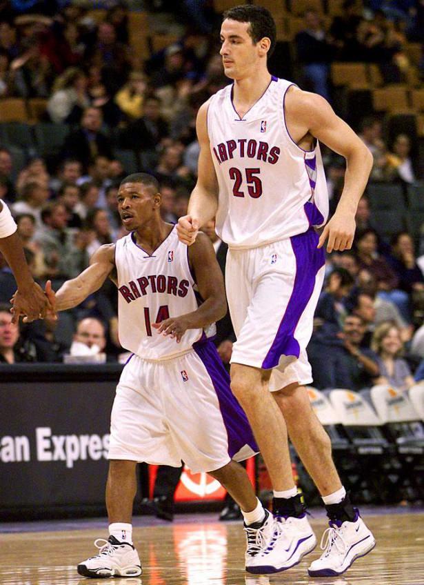 <p>Aleksilear Radojevic (221 cm) ile Muggsy Bogues (160 cm)<br />
Boy farkı: 61 cm</p>
