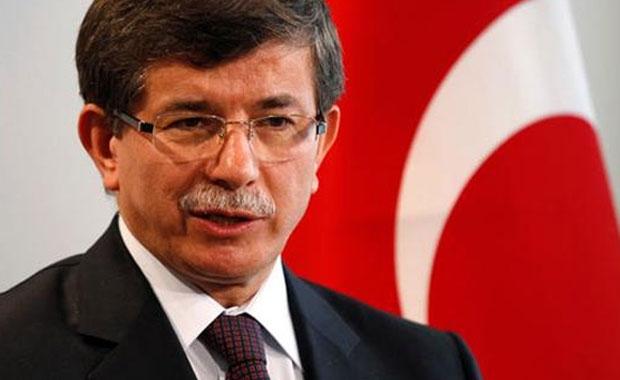 <p>Ahmet Davutoğlu <br />
Takipçi sayısı: 5.493.551</p>
