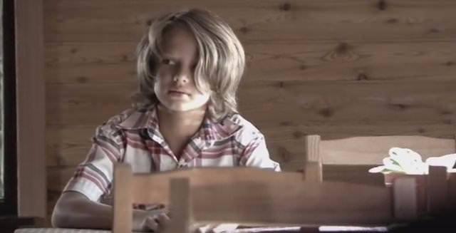 <p>2013 yılında Bulgaristan'da yapılan Best Model of the World yarışmasında "Best Child Model" seçilerek 83 ülkeden rakiplerini geride bırakan Erhan Can Kartal ardından Ezel dizisinde rol almıştı.</p>

<p> </p>
