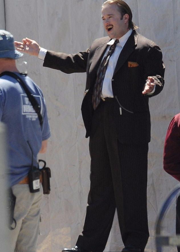 <p>12 yaşında (11 yaş 311 günlük) iken aday olduğu En İyi Yardımcı Aktör Oscarı'na en genç aday olan ikinci kişi unvanına sahip Osment, artık 26 yaşında</p>

<p>.</p>
