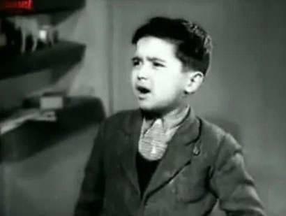 <p>Sinemaya 5 yaşında başlayan ve Bir Dağ Masalı Filminde 9 yaşındaki hali ile (1947)</p>

<p> </p>
