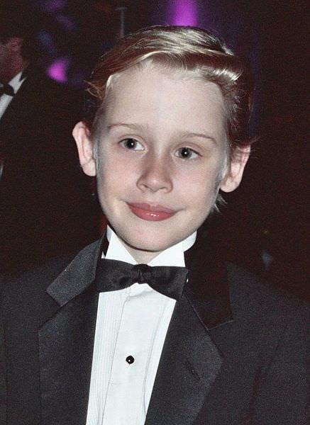 <p>Macaulay Culkin Home Alone'da (Evde Tek Başına) (1990)</p>

<p> </p>
