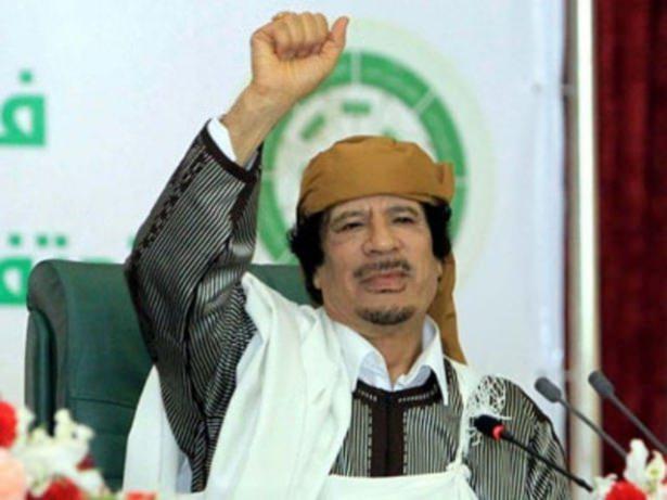 <p>Subayların başında o zaman 27 yaşında olan ve daha sonra Libya'nın yeni lideri olacak Muammer Kaddafi vardı.</p>
<p> </p>