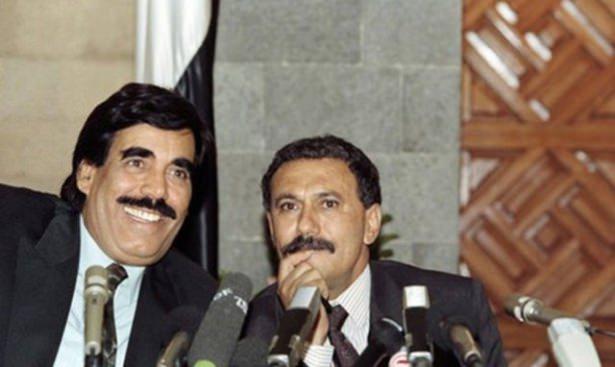 <p>1990 Kuzey ve Güney Yemen'in Birleşmesi<br />
Yemen Arap Cumhuriyeti diğer adıyla Kuzey Yemen ve Yemen Demokratik Halk Cumhuriyeti diğer adıyla Güney Yemen, Yemen Cumhuriyeti adı altında tek bir ülke olarak birleşti.</p>

<p> </p>
