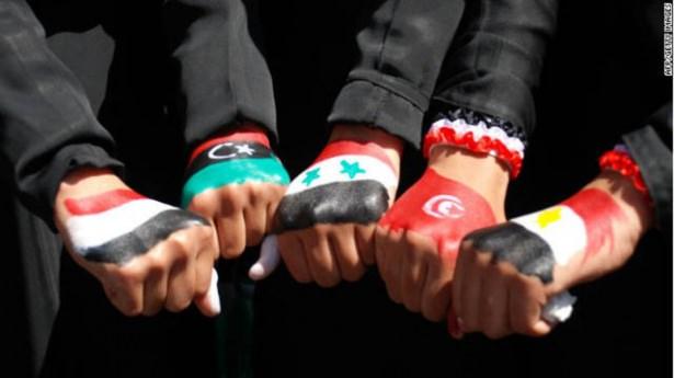 <p>'Arap Baharı' bugüne kadar, Tunus, Mısır ve Yemen'de hükûmetlerin düşmesine, Libya ve Suriye'de iç savaşlara ve diğer bir çok Arap ülkesinde kitlesel gösterilere yol açmıştır.</p>

<p> </p>
