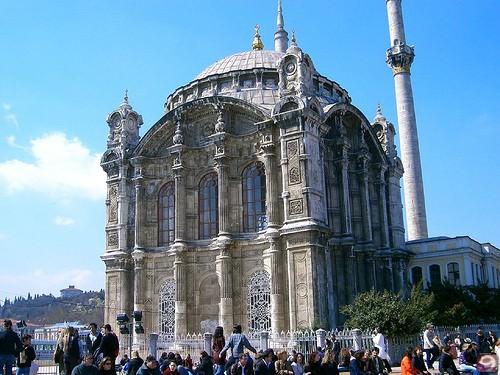 <p>Ortaköy Camii'nin restorasyonu devam ediyor.. </p>