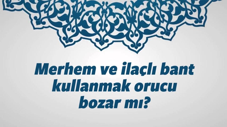 <p>Deri üzerindeki gözenekler ve deri altındaki kılcal damarlar yoluyla vücuda sürülen yağ, merhem ve benzeri şeyler emilerek kana karışmaktadır. Ancak cildin bu emişi, çok az ve yavaş olmaktadır. Diğer taraftan bu yeme içme anlamına da gelmemektedir. Bu itibarla, deri üzerine sürülen merhem, yapıştırılan ilaçlı bantlar orucu bozmaz.</p>