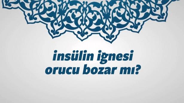 <p>Diyanet İşleri Başkanlığı, gıda ve keyif verici olmayan enjeksiyonların yemek ve içmek anlamına gelmediği için orucu bozmayacağını belirtirken, "Ancak gıda ve/veya keyif verici enjeksiyonlar orucu bozar. Şeker hastalarının kullandıkları insülin iğnesi bu nitelikte olmadığı için orucu bozmaz" açıklaması yaptı. Diyanet şunları da kaybetti: "Diğer yandan ehil doktorların, oruç tutmasının sağlık açısından zararlı olacağı teşhisini koyduğu bir hasta, ramazanda oruç tutmayabilir. Böyle bir kişi, ramazan ayının her günü için birer fidye verir. İnsüline bağımlı olarak yaşayan hastaların da oruç tutmaları sağlıklarına zarar veriyorsa oruç tutmayabilirler. Tutamadıkları oruçlarının sayısınca her gün için bir fidye verirler." </p>