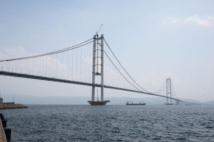 <p>Kuş türlerinin yaşadığı "Hersek Lagünü" için kavisli yapıldı.</p>
