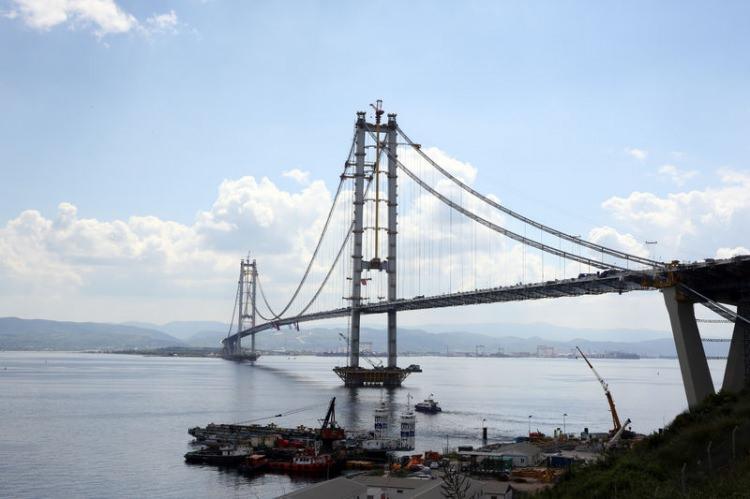 <p>Köprünün en tartışılan noktası ise gçiş fiyatı oldu. </p>
