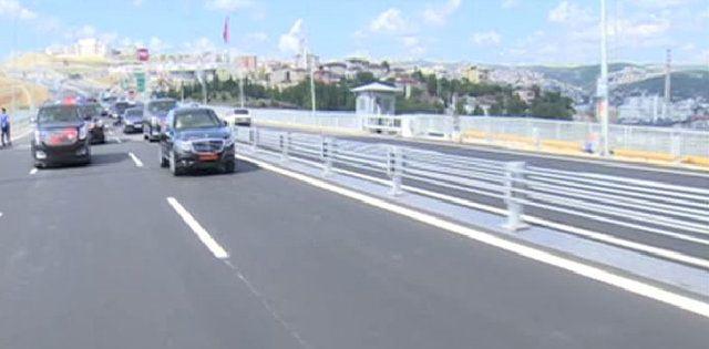 <p>İzmir'e kadar devam eden Türkiye nüfusunun 3'te birinden fazla olan 5 vilayetimizi ilgilendiriyor. Marmara'dan Ege'ye büyük bir havzanın geleceğini ilgilendiriyor. Osmangazi demek az vakit, az yakıt demek.</p>

<p> </p>
