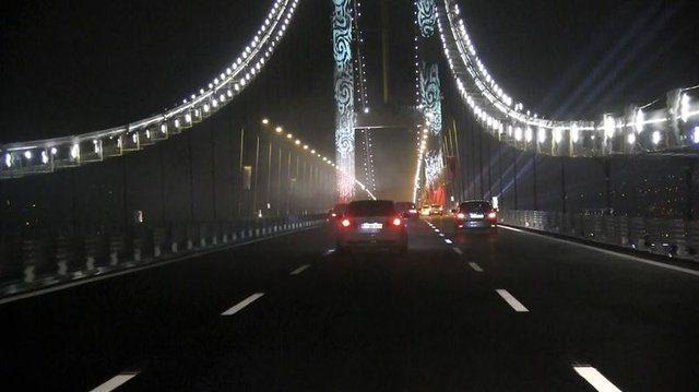<p>İngiltere’nin Severn Köprüsü 1.6 km uzunluğunda. Köprünün geçiş ücreti 25 TL. Kilometre başı ücret 16 TL.</p>
<p> </p>