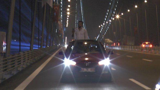 <p><strong>EN UZUN KÖPRÜ EN DÜŞÜK ÜCRETİ ALIYOR</strong></p>
<p>ABD’nin Verrazona Narrows’u ise 4.1 kilometre. 1964’ten beri hizmet veren köprüden geçmek için 46 TL ücret alınıyor. Bu da kilometre başına 11 TL anlamına geliyor.</p>