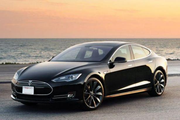 <p>Tesla: ABD'li elektrikli spor otomobil üreticisi adı için ünlü mucit Nicola Tesla'dan esinlenilmiştir.</p>
