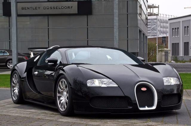 <p>Bugatti: Lüks otomobil firması adın Ettore Bugatti'ten almıştır.</p>