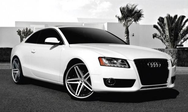 <p><strong><strong>Audi: </strong></strong></p>
<p>Audi kelimesi Latince "Duydum, işittim" anlamına gelir.</p>