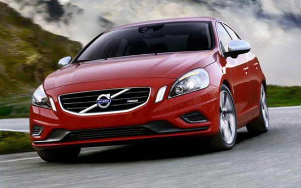 <p><strong><strong>Volvo: </strong></strong></p>
<p>İsveçli otomobil firmasının isminin anlamı latince "dönüyor" anlamına gelir.</p>