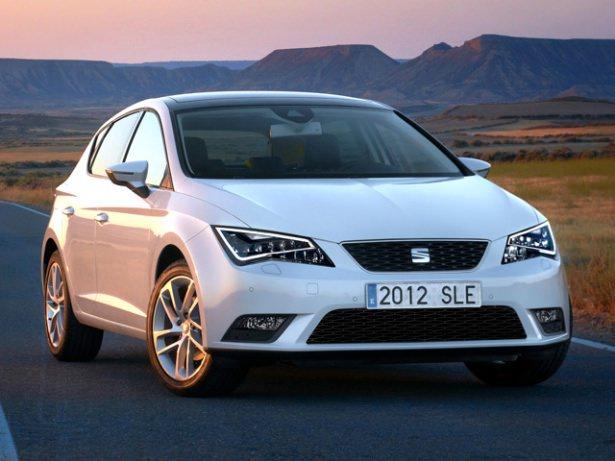<p>SEAT'ın kampanya uygulamasına dâhil ettiği Leon modellerinde Eylül ayına özel indirimli fiyat avantajı sunuluyor. Leon 1.6 TDI 105 bg DSG Style modelinde mevcut 3 bin TL'lik tavsiye edilen indirimlere ek olarak, Eylül ayına özel bin TL ek destek indirimi sunuluyor. Böylece Leon ailesinin en çok tercih edilen versiyonu Leon 1.6 TDI DSG modeli 4 bin TL'lik tavsiye edilen indirimlerle satın alınabiliyor. </p>
