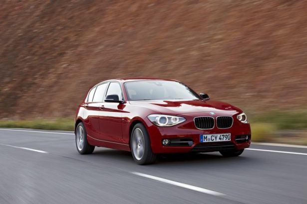 <p><strong>BMW</strong></p>
<p>Kosifler Oto, ekim ayında BMW 316i için yüzde 50 peşin, kalanı 12 ay sonra ödeme seçeneğinin yanı sıra</p>