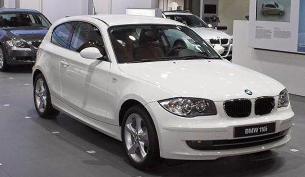 <p>136 BEYGİRLİK BENZİNLİ/BMW<br />
KOMPAKT HATCHBACK MODELİ 118İ, 99 BİN 374 TL.</p>

<p> </p>
