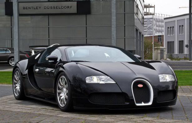 <p>Bugatti: Lüks otomobil firması adın Ettore Bugatti'ten almıştır.</p>
<p> </p>