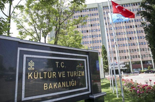 <p>Kamu düzeni veya güvenliğinin olağan hayatı durduracak, kesintiye uğratacak şekilde bozulduğu ya da doğal afet yaşanan yerlerde, özel mülkiyette bulunan korunması gerekli taşınmaz kültür varlıklarının onarımı, "bedelsiz" olarak Kültür ve Turizm Bakanlığı'nca gerçekleştirilebilecek.</p>

<p> </p>
