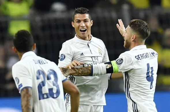 <p>UEFA'nın en son güncellediği kulüpler listesi açıklandı. İşte büyük sürprizlerin olduğu listede Türk takımlarının yeri:</p>
<p>1 - Real Madrid - 151.485</p>