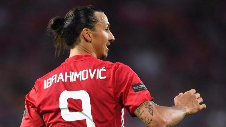 <p>Zlatan İbrahimovic</p>
