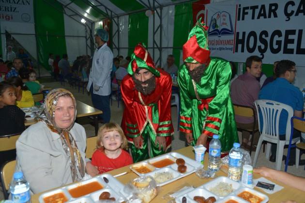 Kırklareli'nde iftar çadırına yoğun ilgi