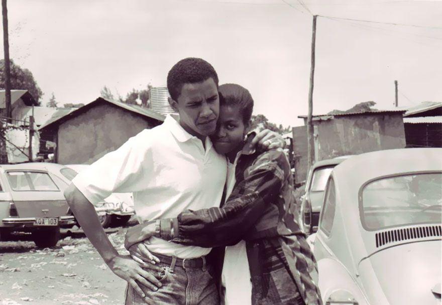 <p>Amerika Birleşik Devletleri'ne iki dönem başkanlık yapan Barack Obama 8 yıllık görevinin sonuna gelmek üzere.<br />
<br />
Barack Obama ve Nişanlısı Michelle (1992 / Kenya)</p>

<p> </p>
