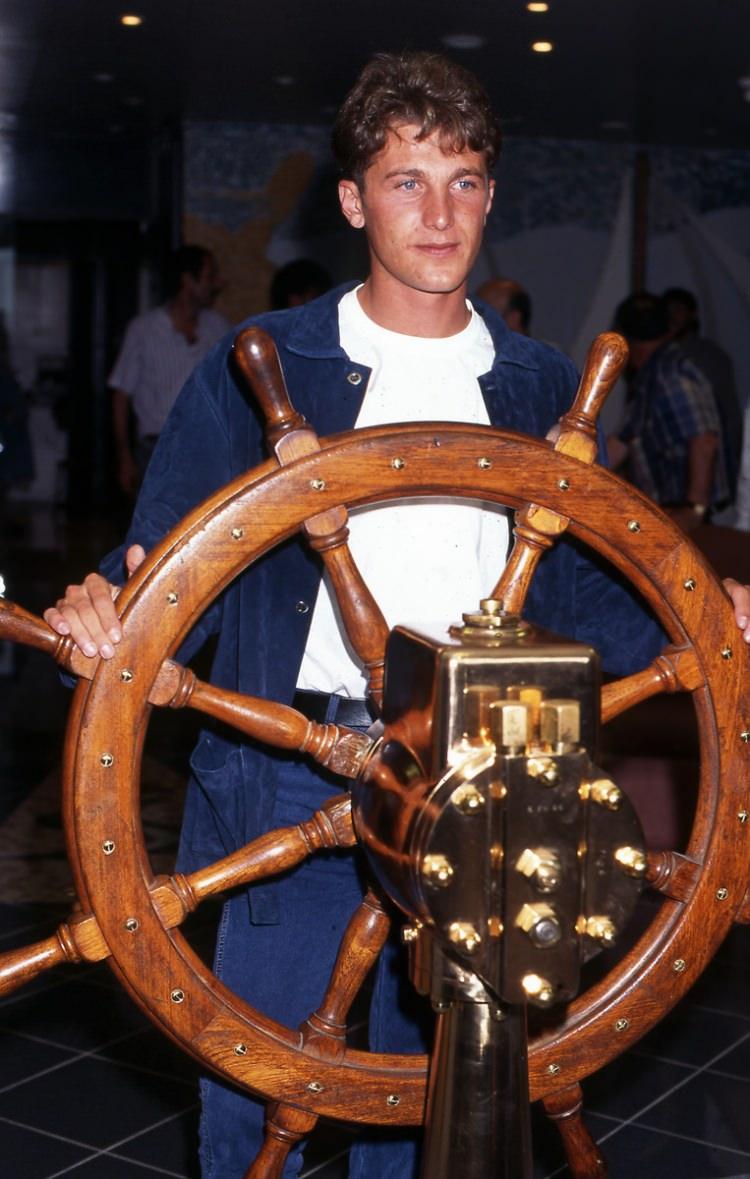 <p>Fenerbahçeli Tarık Daşgün - 1995</p>