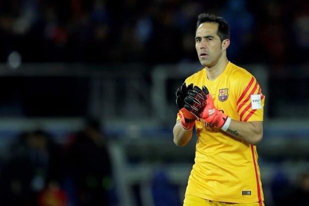 <p>84) Claudio Bravo<br />
Barcelona</p>