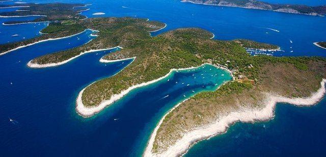 <p>Karasal Alan km²<br />
Hırvatistan<br />
55.974</p>
