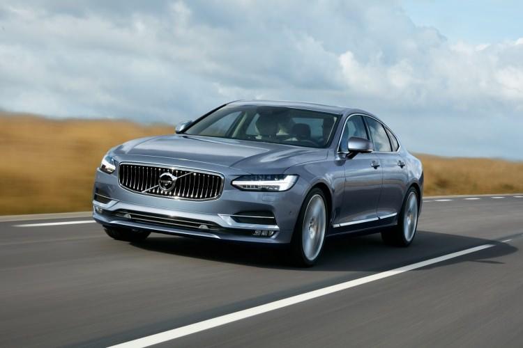 <p><span style="color:#FFA07A"><strong>VOLVO S90</strong></span></p>
