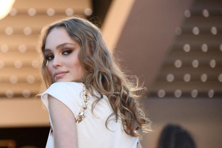 <p><strong>Lily-Rose Depp</strong></p>
