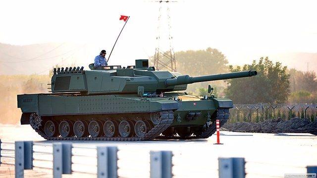 <p>O dönemde Türk Silahlı Kuvvetlerinin envanterinde M60 tanklarının bulunduğunu ve motorlarının çok benzin yaktığını, menzillerinin de 50 kilometre olduğunu anlatan Özaydemir, "Bir depo benzin dolduruyorsunuz tank 50 kilometre gidiyor. Bunları dizel yapalım, kabiliyet imkanlarını arttıralım hiç olmazsa 300-400 kilometre gitsinler diye bir çalışmayı o yıllarda yaptık. O zaman bin beygirlik motorlar düşünüyorduk, bunlar da çoğunlukla Alman malı motorlar oluyordu.</p>
<p> </p>
<ul>
</ul>
<ul>
</ul>