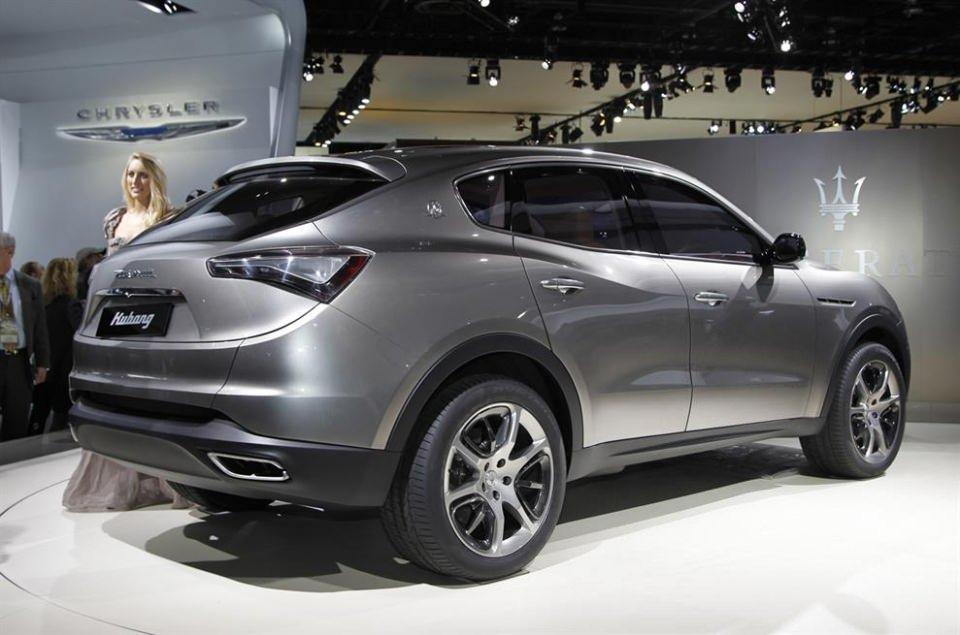 <p><strong>MASERATİ LEVANTE</strong><br />
6 silindirli, benzinli ve dizel motorlarla yılın ikinci çeyreğinde satışa sunulacak. Maserati'nin lüks SUV sınıfının en sportif üyeleri arasında diğerlerine kafa tutacak olan ilk SUV Levante.</p>