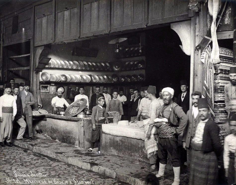 <p>1884 yılında İstanbul'da bir kebapçı.</p>

<p> </p>
