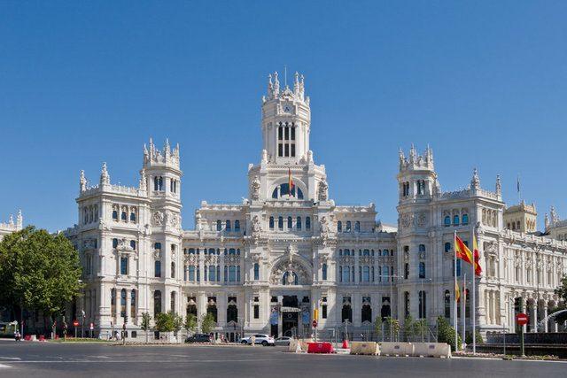 <p>41- Madrid, İspanya</p>
<p>2013 ziyaretçi sayısı: 4,033.1</p>
<p>2014 ziyaretçi sayısı: 4,178.3</p>