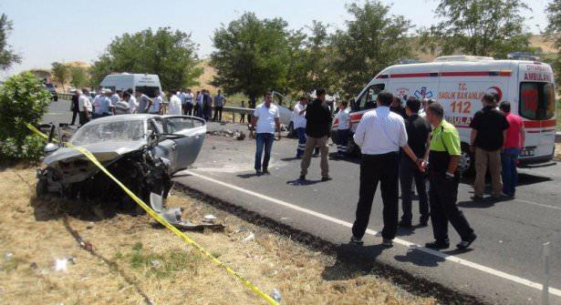 <p>Diyarbakır - Mardin karayolunda meydana gelen trafik kazasında 3 polis memuru şehit oldu.</p>

<p> </p>
