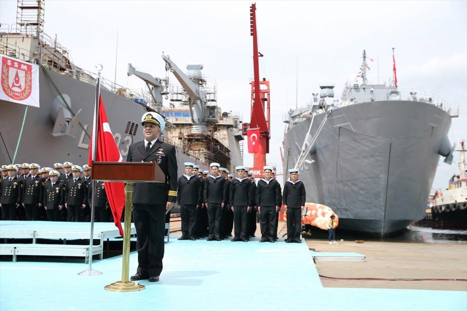 <p>Gemi Komutanı Binbaşı Bülent Güngör yemin etti.</p>
