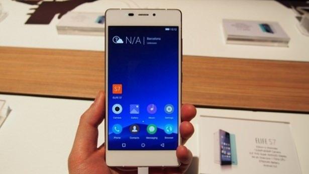 <p><strong>Gionee Elife S7</strong><br />
<br />
Gionee`nin Elife S7 modeli 5,2 inç büyüklüğünde Full HD bir ekrana sahip. çekirdekli MT6752 işlemcine yer alan modelde 2 GB RAM ve 16 GB dahili depolama alanı kullanılmış. Cihazda arttırabilir hafıza seçeneğini bulunmuyor. Cihazda 13 megapiksellik arka kamera ve 8 megapiksellik bir ön kamera bulunuyor.</p>