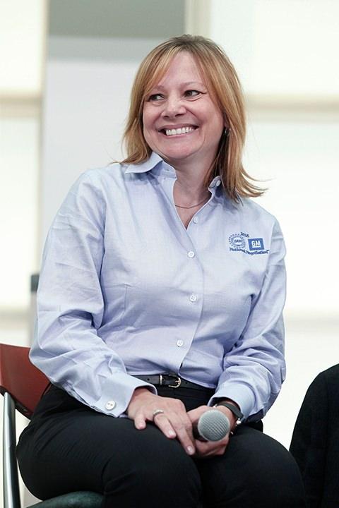 <p><strong>Mary Barra</strong></p>

<p>Büyük bir otomobil şirketinin CEO'su olan ilk kadın.</p>
