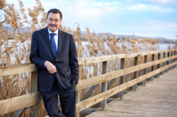 <p>Ankara'da Melih Gökçek'in oğlu Osman Gökçek de kıyasıya yarışta.</p>