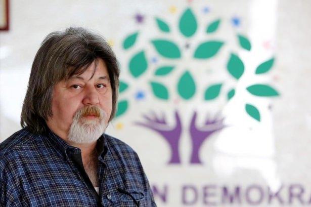 <p>Aziz Nesin'in oğlu Ahmet Nesin HDP'den aday adayı.</p>